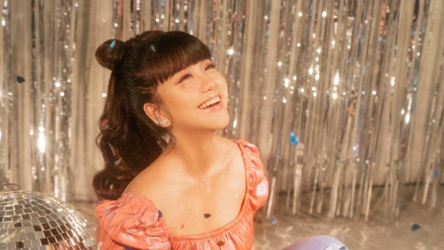 Ghea Idol luncurkan single
