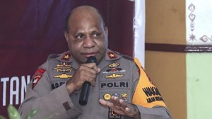 Polisi Minta Bantuan Pendeta dan Warga Kontak KKB soal Pilot Susi Air