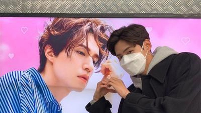Bikin Fans Iri, Intip Kedekatan Lee Jinhyuk dan Lee Dongwook