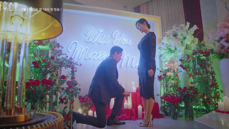 Drama Korea The Penthouse Season 2 yang hangat diperbincangkan tayang perdana hari ini (19/2/2021).