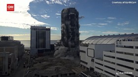 VIDEO: Hotel Dan Kasino Milik Trump Dirubuhkan