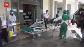 VIDEO: Pengungsi Longsor Nganjuk Keracunan Mie Ayam