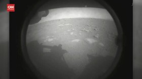 VIDEO: Melihat Foto Pertama Permukaan Mars