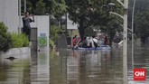 FOTO: Banjir di Kemang Jaksel Saat Hari Sabtu Wilayah Kemang dikenal sebagai salah satu daerah pergaulan di Jaksel yang ramai terutama pada akhir pekan, kecuali Sabtu (20/2) karena tergenang air bah.