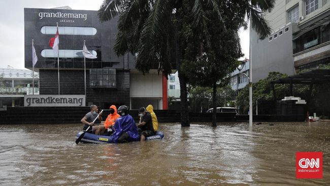 Warganet Riuhkan Banjir Hantam Jakarta