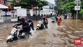Luapan Kali Ciliwung, 25 RT di Jakarta Terendam Banjir Pagi Ini