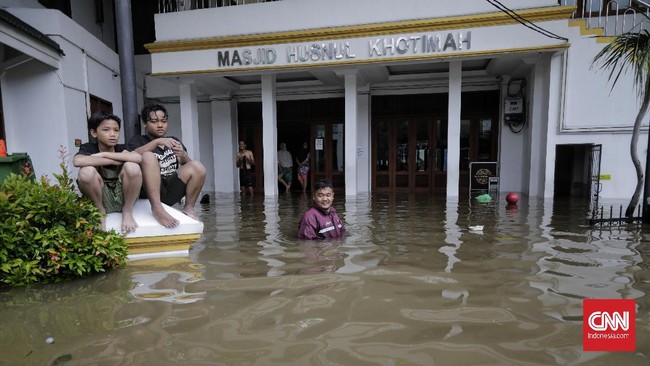 Sejumlah media asing mewartakan banjir yang melanda sebagian besar wilayah Ibu Kota DKI Jakarta pada Sabtu (20/2).