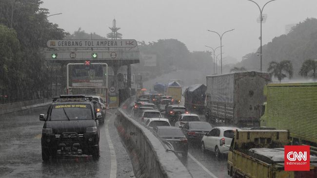 Komplotan pemeras sopir truk disebut kerap beraksi di tol Jakarta-Merak, Jagorawi dan JORR.