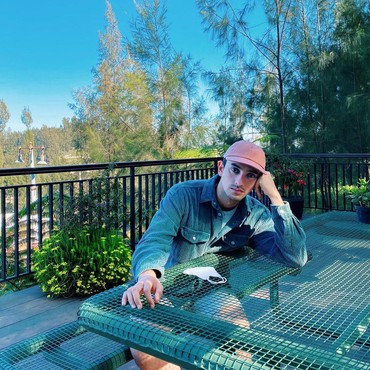 Omar Daniel Umumkan Terpapar Covid-19 Pertama Kalinya