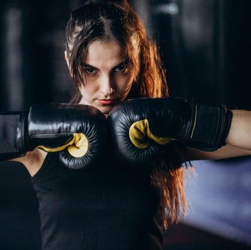 Yuk Coba Olahraga Baru! Dapatkan Manfaat dari Kickboxing Untuk Kesehatan Tubuh