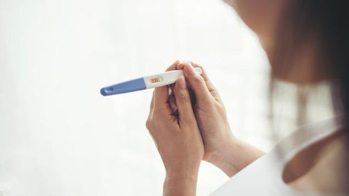 Apakah Wanita Bisa Hamil Jika Seks Dilakukan Saat Menstruasi?