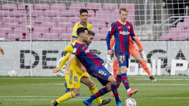 Barcelona ditahan imbang Cadiz 1-1 dalam laga lanjutan Liga Spanyol di Camp Nou, Minggu (21/2) waktu setempat.