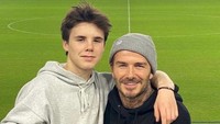 <p>Sang ayah, David Beckham mengunggah kumpulan foto-fotonya dengan Cruz diiringi lagu <em>soundtrack</em> serial <em>Friends</em>, Bunda. (Foto: Instagram @cruzbeckham)</p>