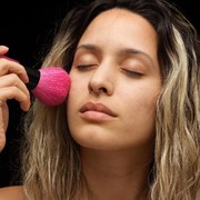 Tips Pakai Blush On Sesuai Bentuk Wajahmu!