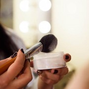 Apa Sih Beda Loose Powder dan Translucent Powder?