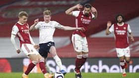 5 Duel Kunci Arsenal vs Manchester City