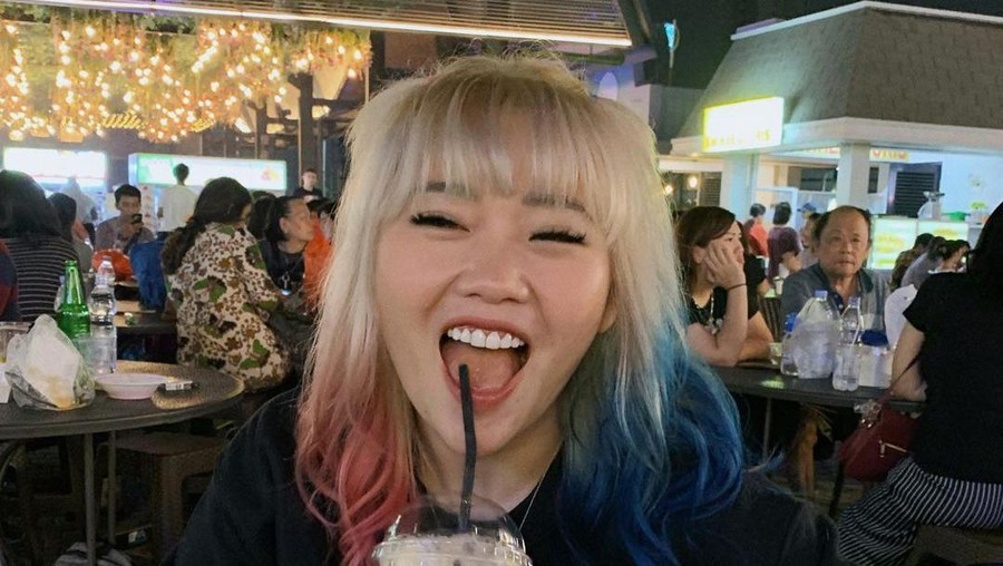 Asyiknya Reza Arap dan Wendy Walters Saat Makan Nasi Uduk dan Sereal