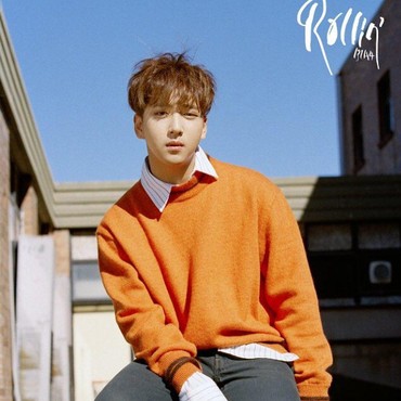 Selesai Wajib Militer, Baro B1A4 Langsung Sapa Penggemar