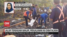 VIDEO: Jalur Terendam Banjir, Perjalanan KA Dibatalkan