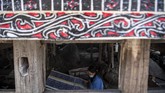 FOTO: Menengok Kampung Tenun Ulos Silahi Sabungan Desa Silahi Sabungan, Dairim, menjadi salah satu lokasi pusat tenun ulos di Sumatera Utara.