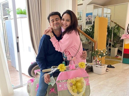 USG Pertama, Nagita Slavina Nangis Dengar Detak Jantung Calon Bayi