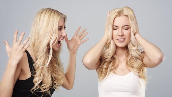 Redam Emosi dan Bersikap Dewasa, Ikuti Cara Sehat Untuk Mengungkapkan Argumen