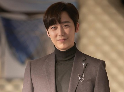 5 Drama Korea yang Dibintangi Yoon Jong Hoon, Pemeran Yoon Cheol 'The Penthouse'