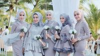 model baju bridesmaid tanpa hijab