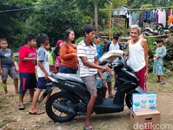 Mirip di Tuban, Warga Desa Miliarder Kuningan Beli 300 Motor-30 Mobil