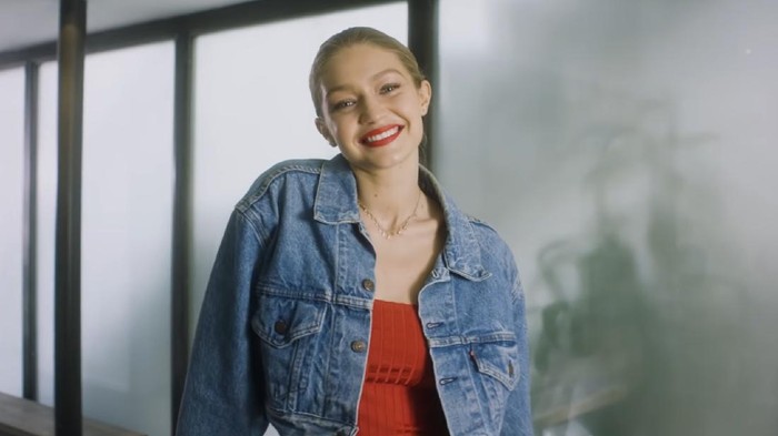 Yuk, Intip Produk Skincare Gigi Hadid Setelah Hamil Yuk, Intip Produk Skincare Gigi Hadid Setelah Hamil