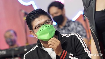Bertemu Penggemar yang Tunanetra, Andika Mahesa Nangis Terisak Ingin Tobat
