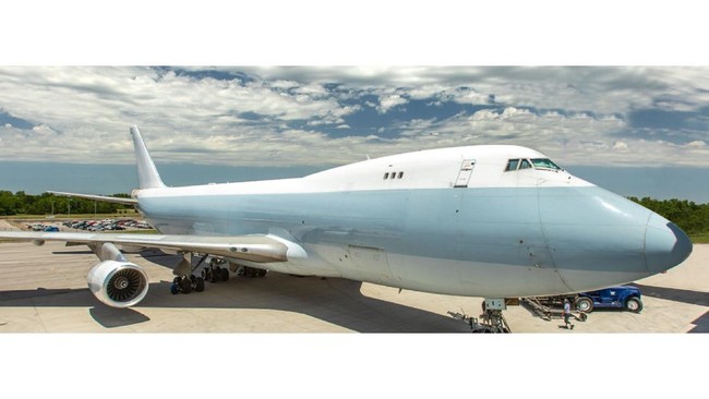 Boeing meluncurkan desain 747 terakhir dari pabriknya di Negara Bagian Washington, Selasa (6/12).