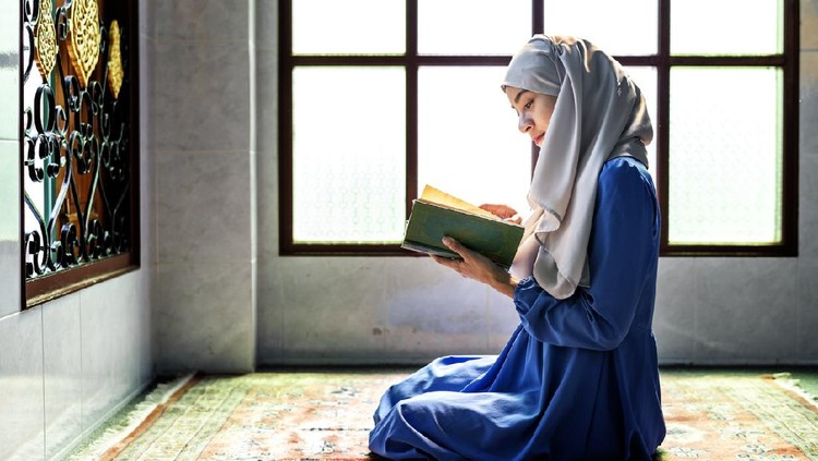 Ilustrasi membaca al quran Ilustrasi membaca al quran