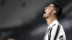 PSG Pilih Cristiano Ronaldo, Barcelona Marah Besar