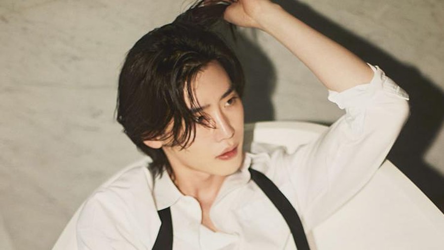 Lee Jong Suk