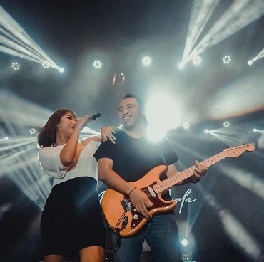 Go Public, Ini Momen Kemesraan Marion Jola dan Kekasih Baru