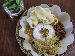 Sarapan Nasi Uduk Lauk Lengkap Rp 10 Ribuan Ada di 5 Tempat Ini
