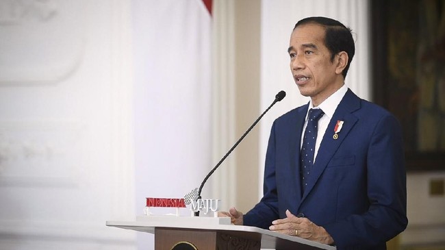 Pengamat politik menilai lingkaran Istana harus memberikan masukan matang sebelum kebijakan diterbiitkan.