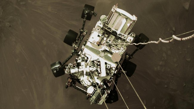 NASA merilis video detik-detik ketika robot yang mereka kirim ke Mars, Perseverance, mendarat di planet tersebut.