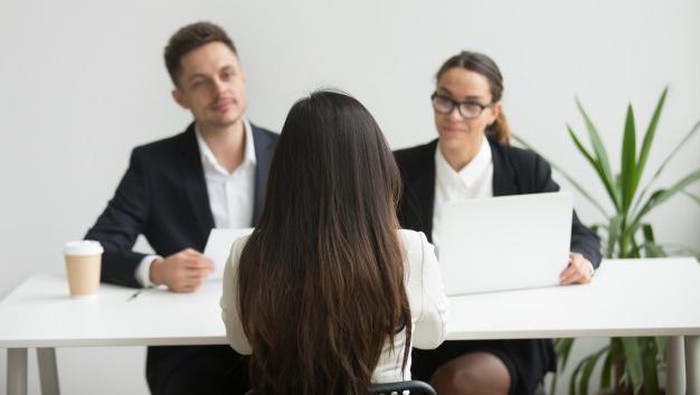 Tips Atasi Grogi Saat Interview Kerja Pertama Kali