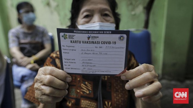 Ribuan data ganda lansia penerima vaksinasi ditemukan di pendataan Dinas Kesehatan Yogyakarta karena sistem pendataan di pusat macet sejak Rabu (3/3) lalu.