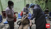 FOTO : Vaksinasi Covid-19 untuk Lansia di Ibu Kota Pemprov DKI Jakarta menyiapkan 69 lokasi vaksinasi Covid-19 bagi warga kelompok lanjut usia (lansia) yang tersebar di lima wilayah kota administratif.