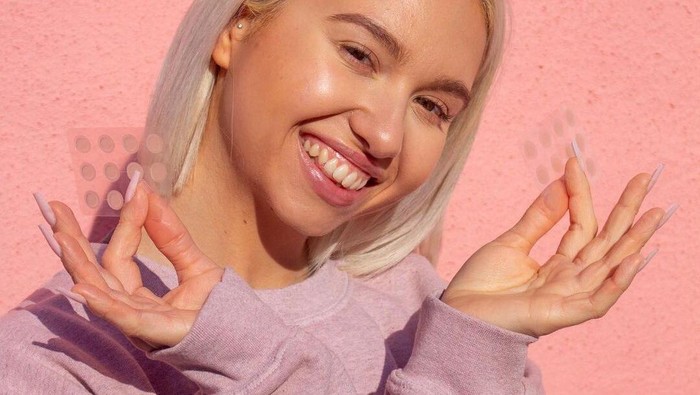 Acne Patch vs Totol Jerawat, Mana yang Lebih Ampuh Atasi Jerawat?