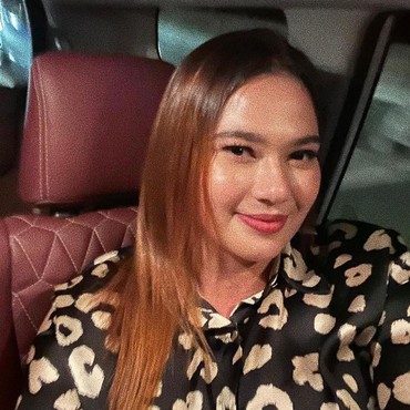 Umrah Saat Ramadan, Catherine Wilson Panjatkan Doa Khusus