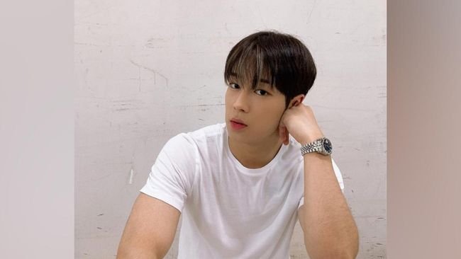 Anggota boyband SF9, Dawon, akan akting dalam drama Korea bergenre fantasi Doom at Your Service!