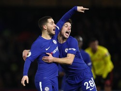 Azpilicueta Kasihan Lihat Eden Hazard