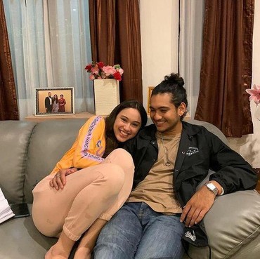 Didoakan Berpacaran, Giorgino Abraham Akui Nyaman dengan Yasmin Napper