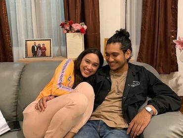 img-title Jalani Asmara Beda Agama dengan Yasmin Napper, Giorgino Abraham Ucap soal Rencana Nikah