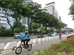Pemprov DKI Bakal Bangun Prasasti di Dekat Jalur Sepeda Permanen Sudirman