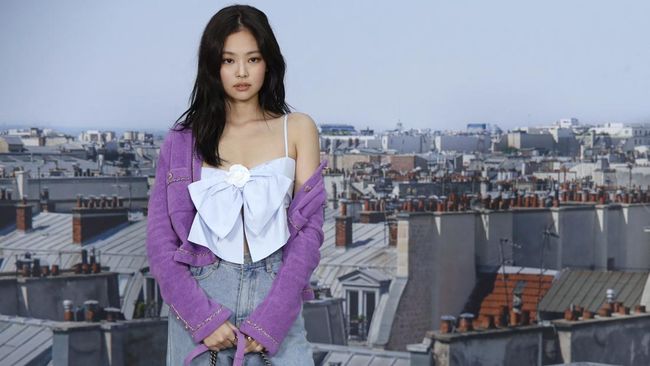 Jennie BLACKPINK belum memutuskan apakah akan hadir di Cannes Film Festival 2023 atau tidak untuk serial yang dibintanginya, The Idol.